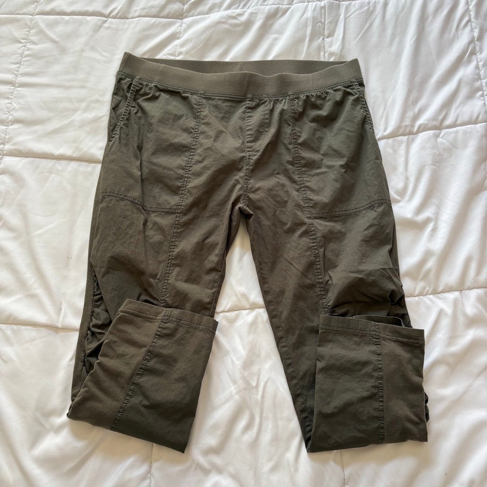 XCVI Wearables Olive Green Ruched Crop Cargo Pants XL Gorpcore Hiking Active